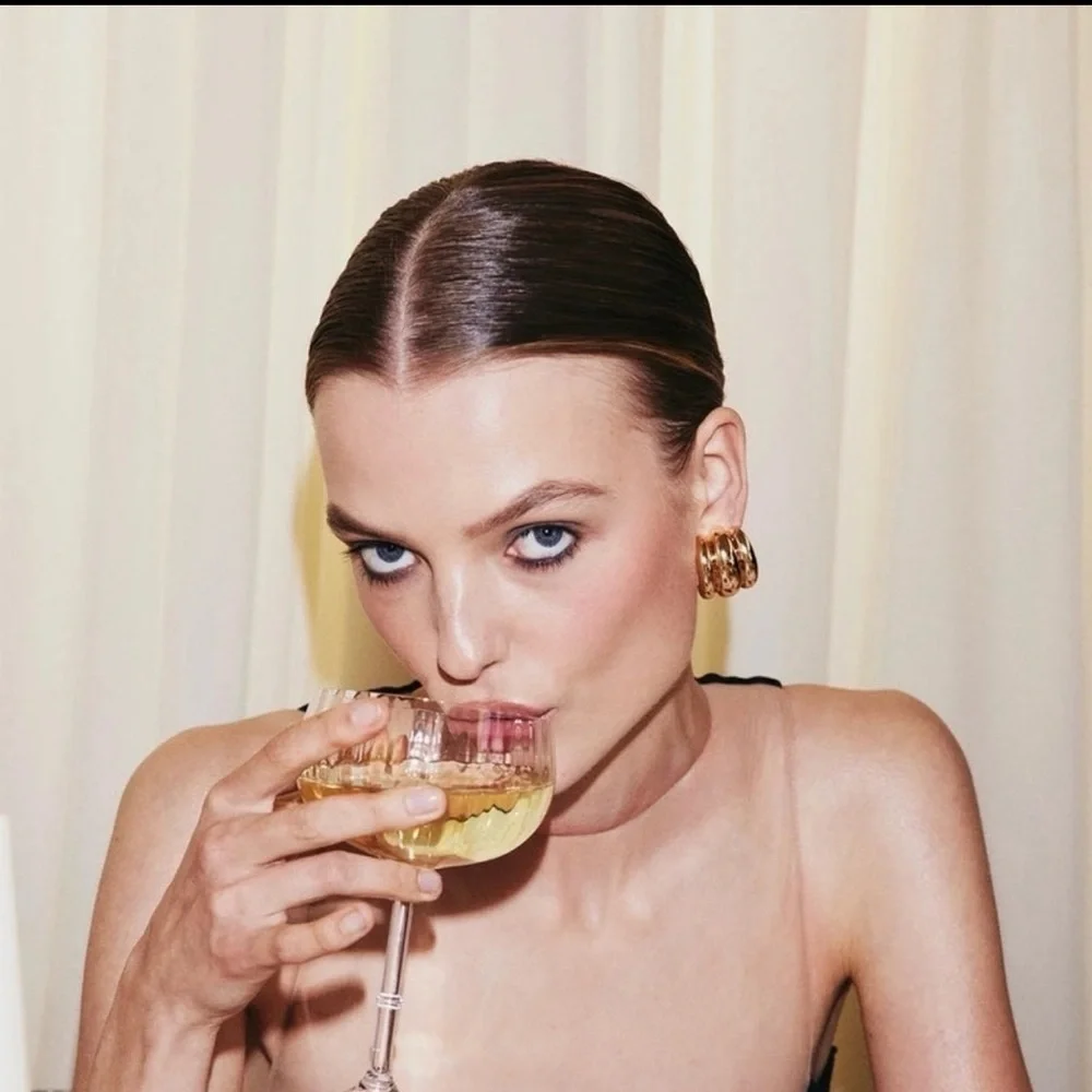 Maximalist Classic Style Geometric Design Earrings - Picture 3 of 5